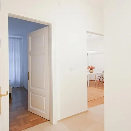 アパート Congress